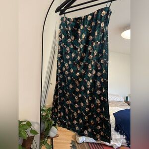 Floral Velvet Green Skirt